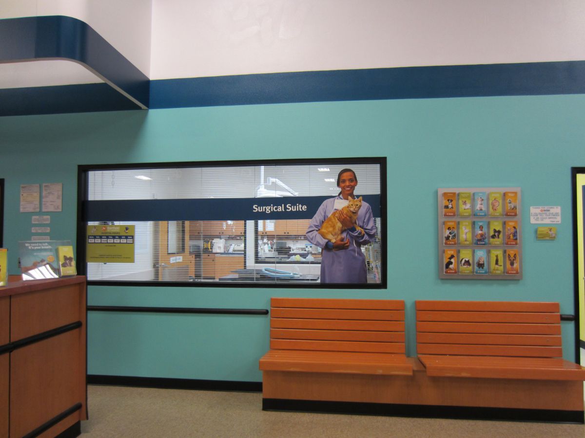 The front lobby of Banfield Pet Hospital - Vero Beach