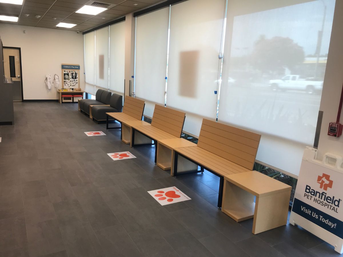 The Banfield Whittier West hospital waiting area