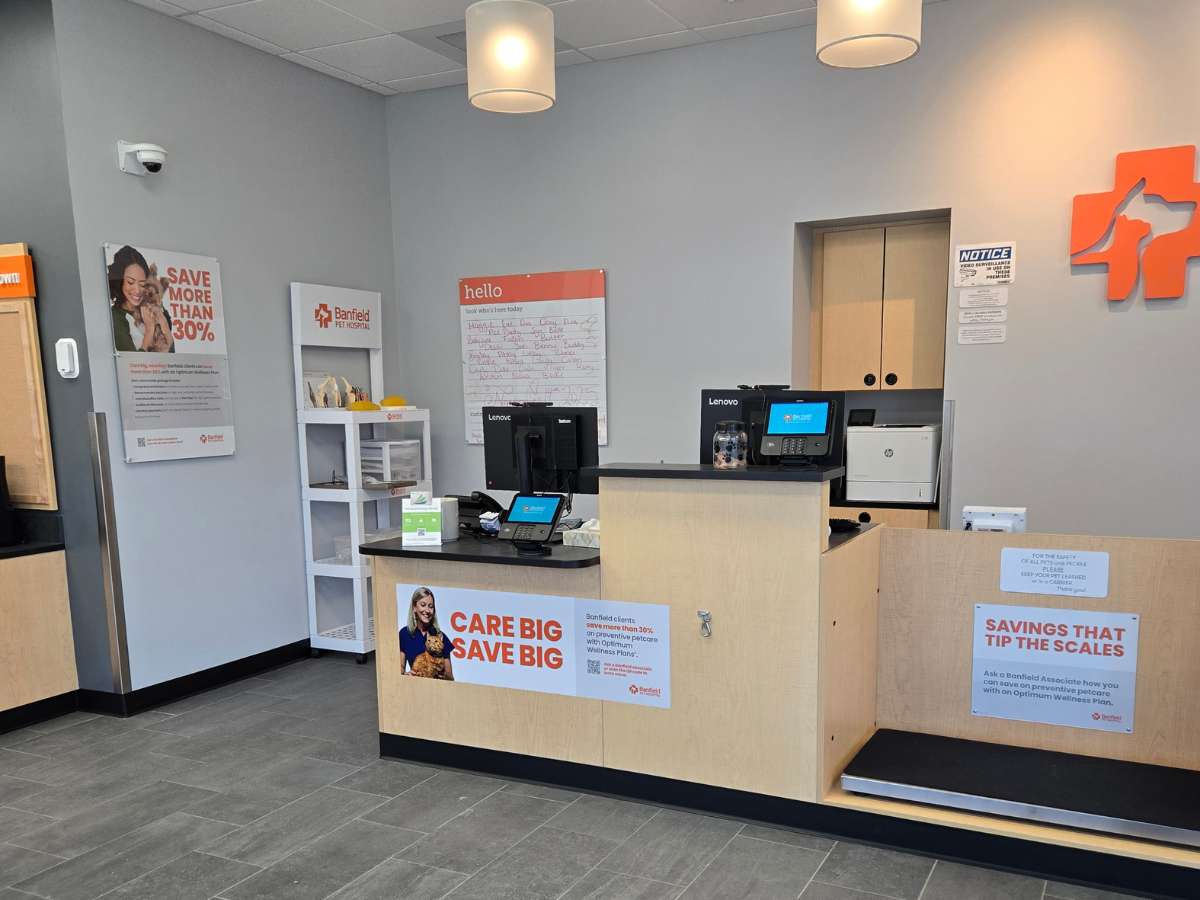 The front desk at Banfield Pet Hospital - Hoover Galleria