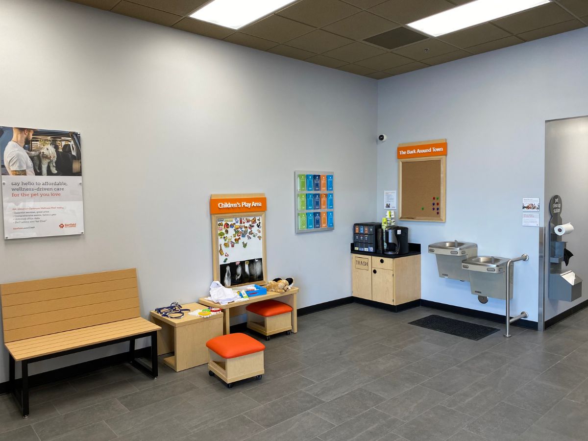 The Banfield Lake Pleasant lobby