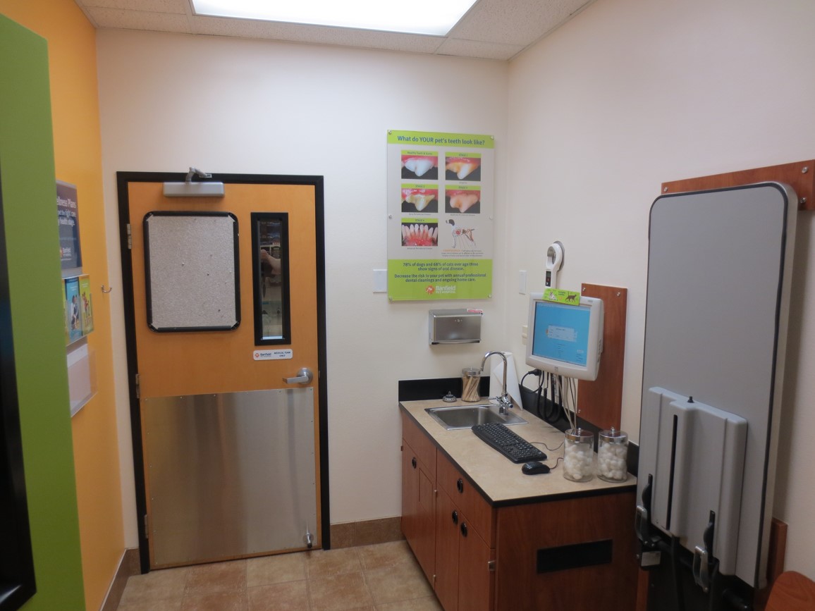 Mesa N inside of the exam rooms