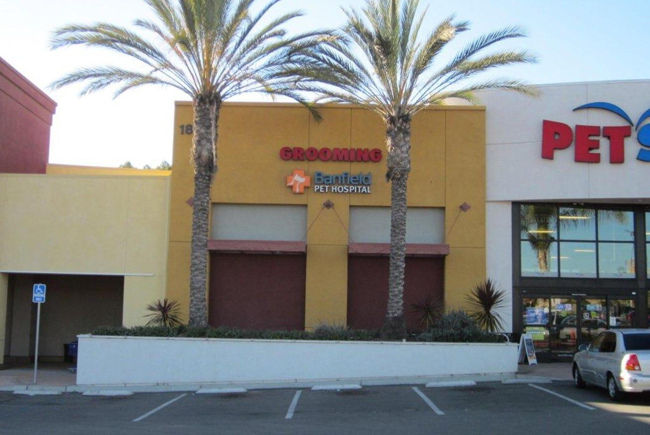 Banfield Pet Hospital: Chula Vista S exterior